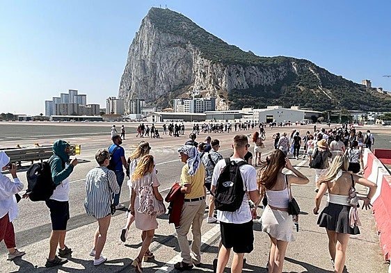 Mayors in Spanish municipalities near Gibraltar demand update on border deal progress