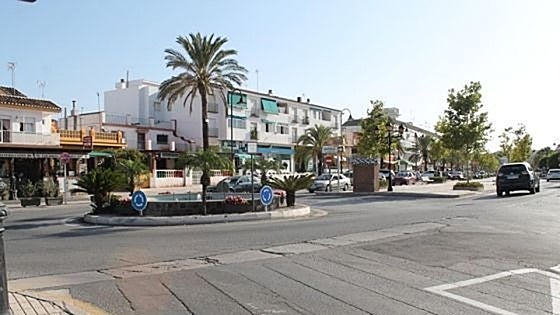 Pair arrested for assaulting several officers during routine police check in La Cala de Mijas