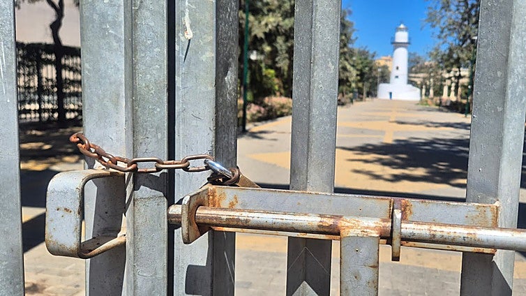 Residential and environmental associations ask Malaga prosecution to investigate death of multiple birds in Huelin park