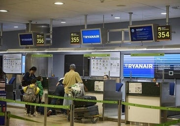 Spain's government refuses to 'submit' to Ryanair, already negotiating with other airlines to compensate for its 'abandonment'