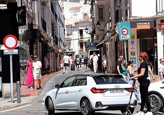 In the old town, four environmental meters have been installed in order to obtain data on air quality.