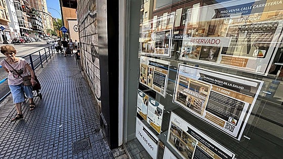 One in three workers in Malaga's real estate and technology sectors are foreign