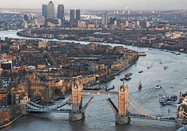 Young man from Malaga found dead in River Thames in London