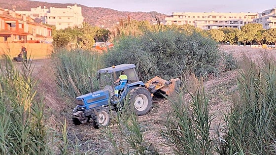 Torremolinos clears 124 tonnes of waste from storm drains with wet wipes accounting for 40%