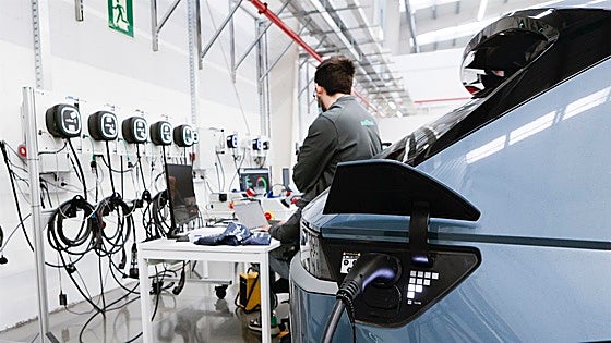 Electric car sales double in Malaga, requiring an increase in aid budget