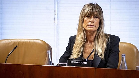 Brother and wife of Spanish prime minister Pedro Sánchez both closer to standing in dock