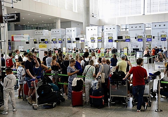 Four companies bid to design expansion of Malaga Airport to handle 36 million passengers a year