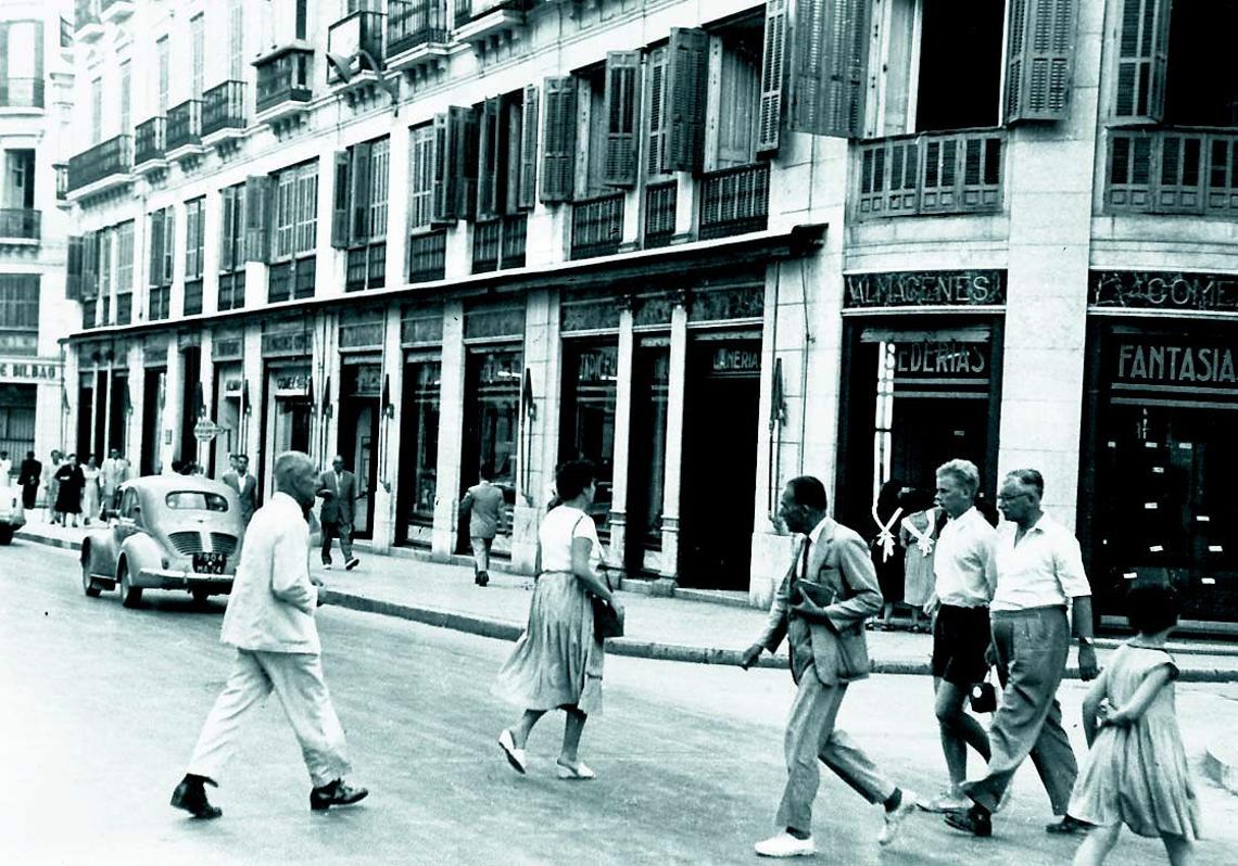 Imagen antes - Calle Larios is Malaga’s most ornate and iconic central street