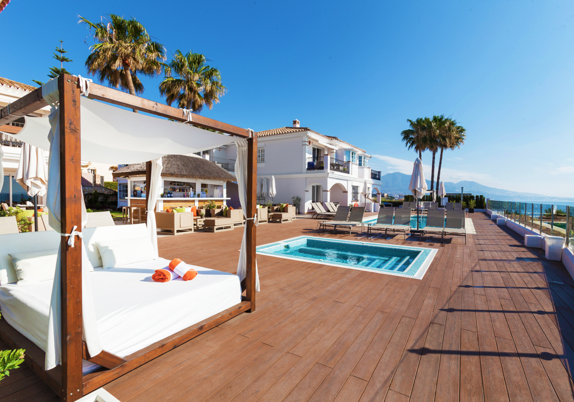 Imagen después - IDILIQblends contemporary living with five-star hotel services.