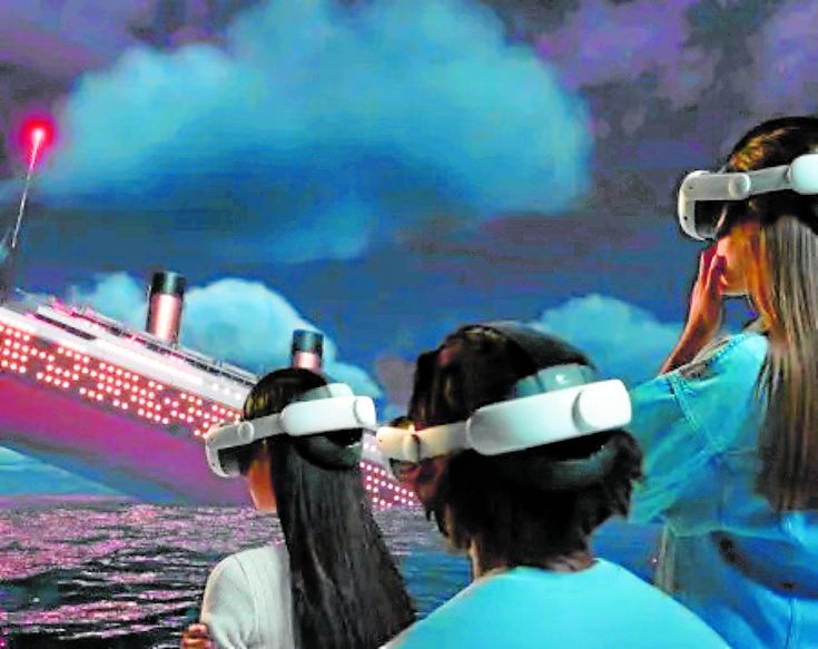 This virtual reality attraction is proving popular in Seville.
