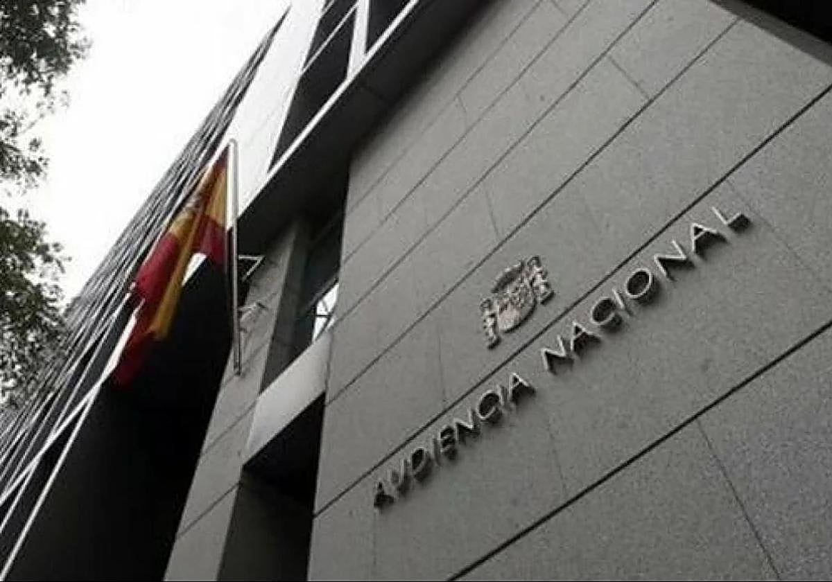 Ministry of transport ordered to pay lorry driver more than 44,000 euros following accident caused by a sinkhole