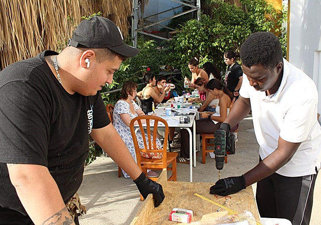 Participants taking part in a workshop in the Axarquía.