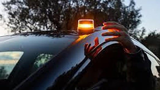 Drivers in Spain face fines for not using the correct V16 emergency warning lights