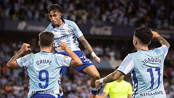 Chupete steals the show as Malaga CF crush unbeaten leaders