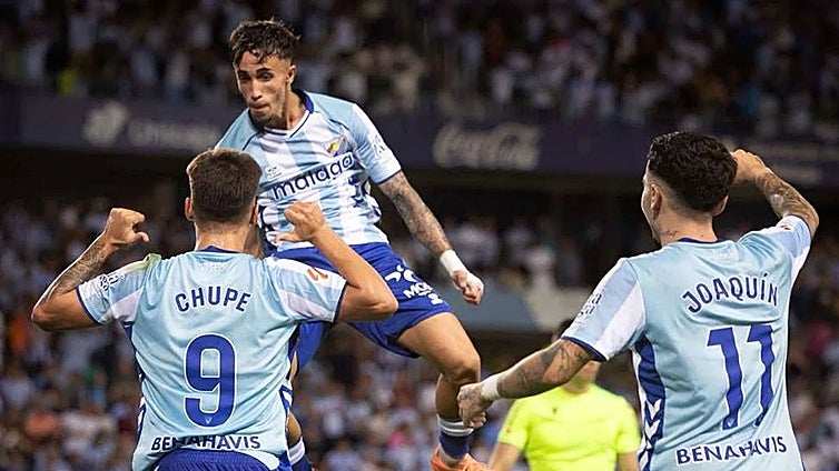 Chupete steals the show as Malaga CF crush unbeaten leaders