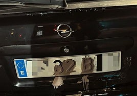 Registration plate masked with clay by a student from Madrid.