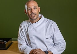 Daniel García Peinado, in his restaurant Bien Frito.