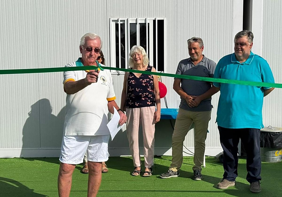 David Trippas, club president, at the opening ceremony.