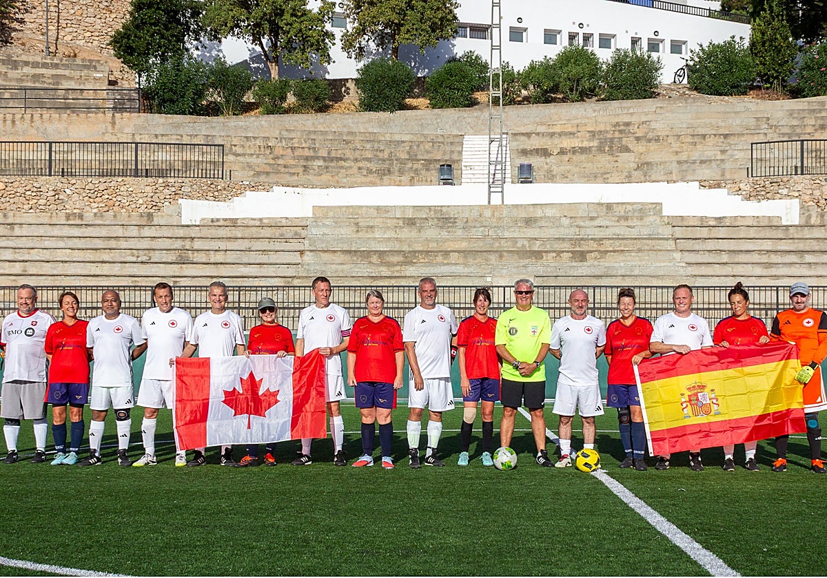 Team Canada and Team Spain together in the Axarquía.