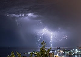 Nany Lavado's photo wins the Aemet award at the Sinobas meteorology conference.