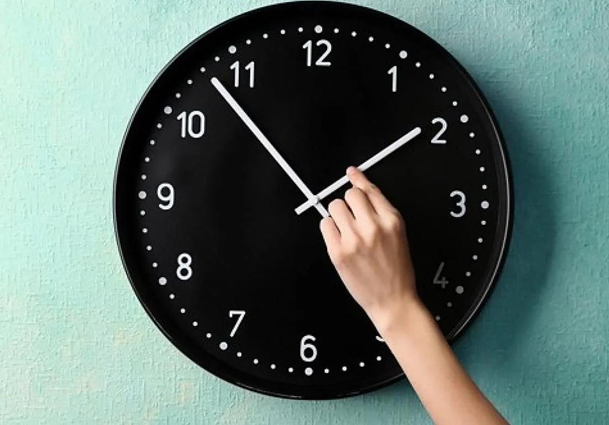 European Commission to study Spain's proposal to end twice-yearly clock changes