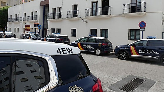 Pair arrested after dangerous chase in Estepona caught with stolen vehicle