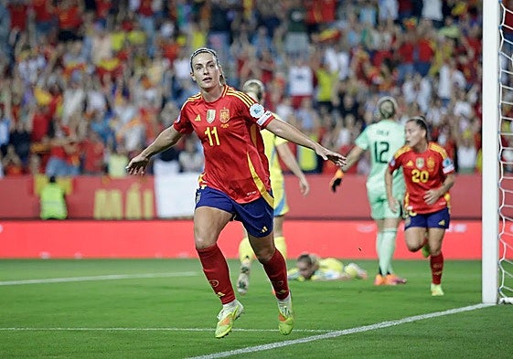 Alexia Putellas scored twice to put Spain firmly in the driving seat.