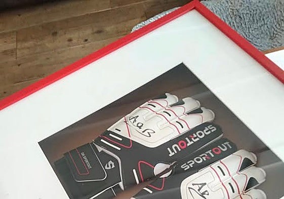 The gloves worn by the former Scottish goalkeeper.