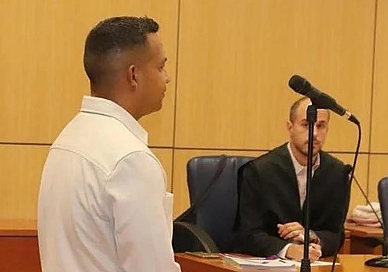 The man convicted of killing an Alzira resident with reduced mobility after an argument over parking.