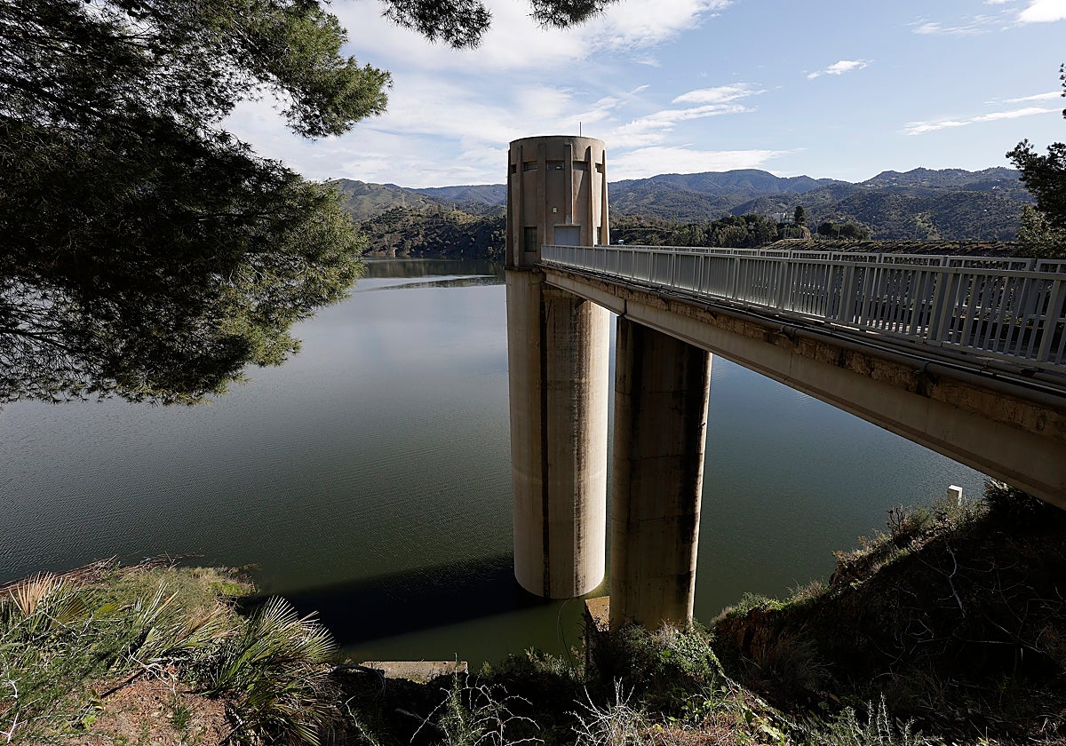 The El Limonero reservoir was inaugurated in 1983.