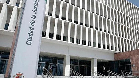 Malaga court exonerates a business owner's debt of 3.6 million euros