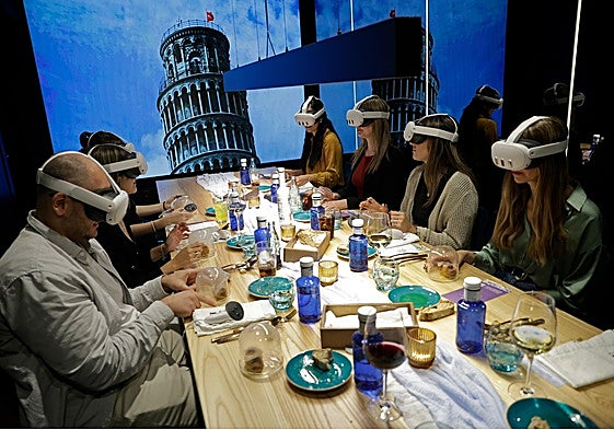 The experience is carried out in small groups and always by reservation.