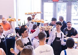 Students of Cantera during one of the catering services.