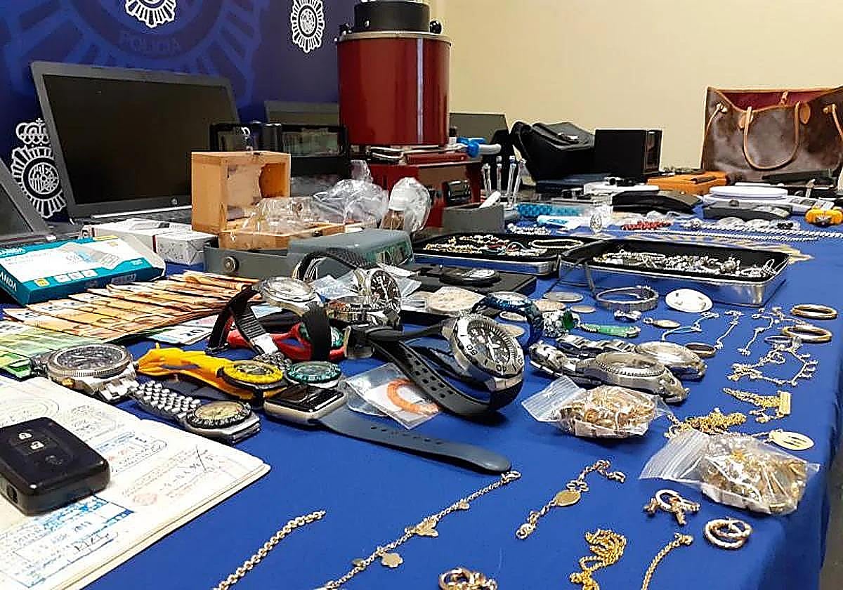 Man arrested for stealing more than 1million euros of jewellery during nationwide power blackout in Spain