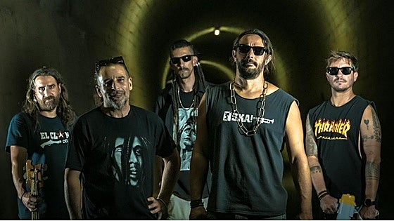 Night of reggae, ska and punk at Louie Louie live music venue in Estepona