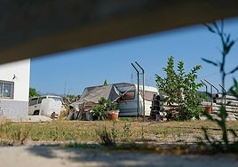 Caravan in which the body was found.