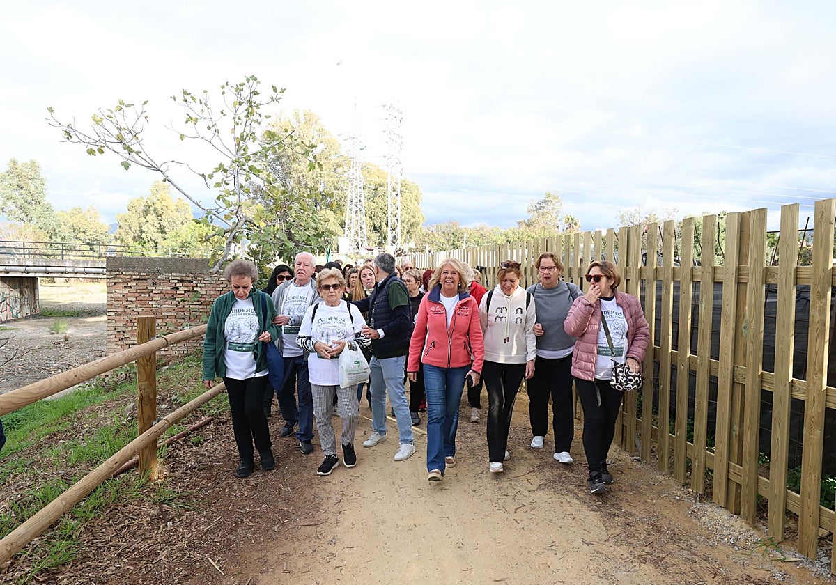 Marbella mayor Ángeles Muñoz took part in the inauguration walk.
