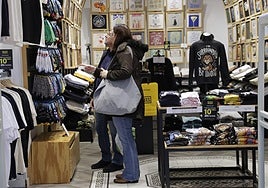 People shopping last weekend in Malaga.