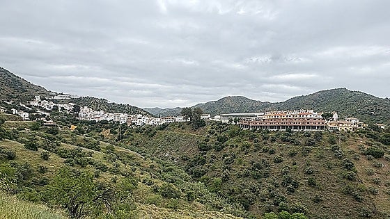 Third Malaga village advises residents not to drink tap water