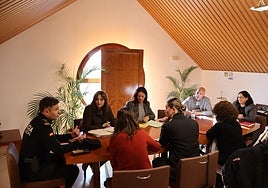 Councillors, the Local Police and memners of Afesol at the meeting this week.