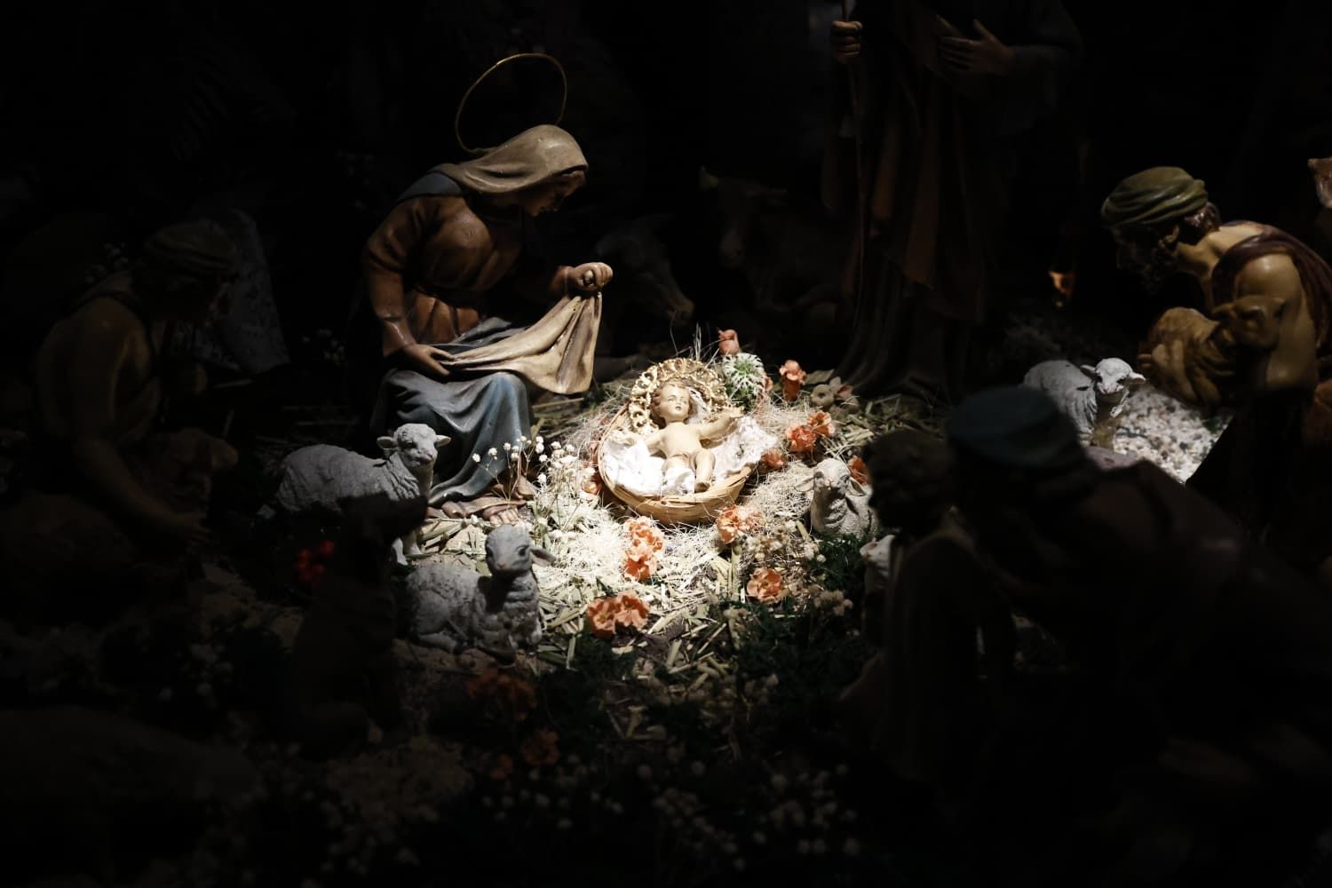 Nativity scenes around the city in pictures