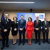 From left to right, Marcos Alonso, María Soledad Fernández, Juanma Moreno, María Jesús Montero, Francisco de la Torre, Joaquín Almunia and Jesús Gascón, in Brussels.