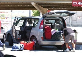 Vehicle hire is a significant part of the tourism industry, data shows.