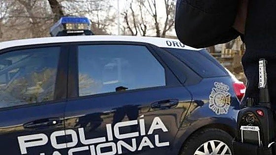 Man arrested for threatening to kill his wife with kitchen knife in Malaga