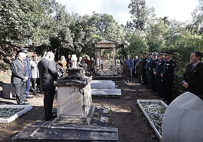 The German consul, during his tribute speech at the English Cemetery.