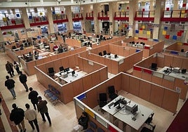 Workers of the general state administration.