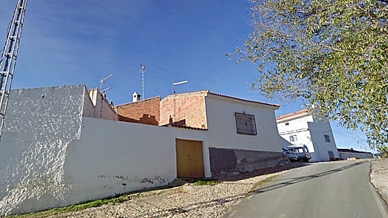 Driver dies of heart attack and runs over his sister in Granada village