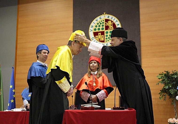 Thomas C. Südhof: A German-American Nobel Prize winner adopted by Jaén