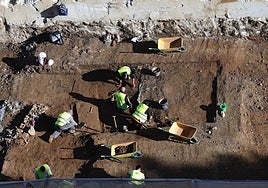View of work on the area where the graves have been found during the work on the metro.