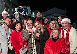 Alan Carr and Amanda Holden with locals in Moclín during the filming of the Christmas special.